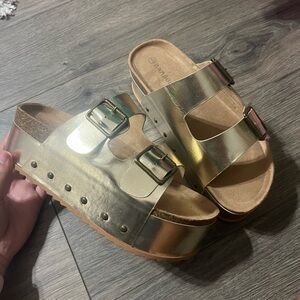 Bamboo Gold Metallic Platform Sandals